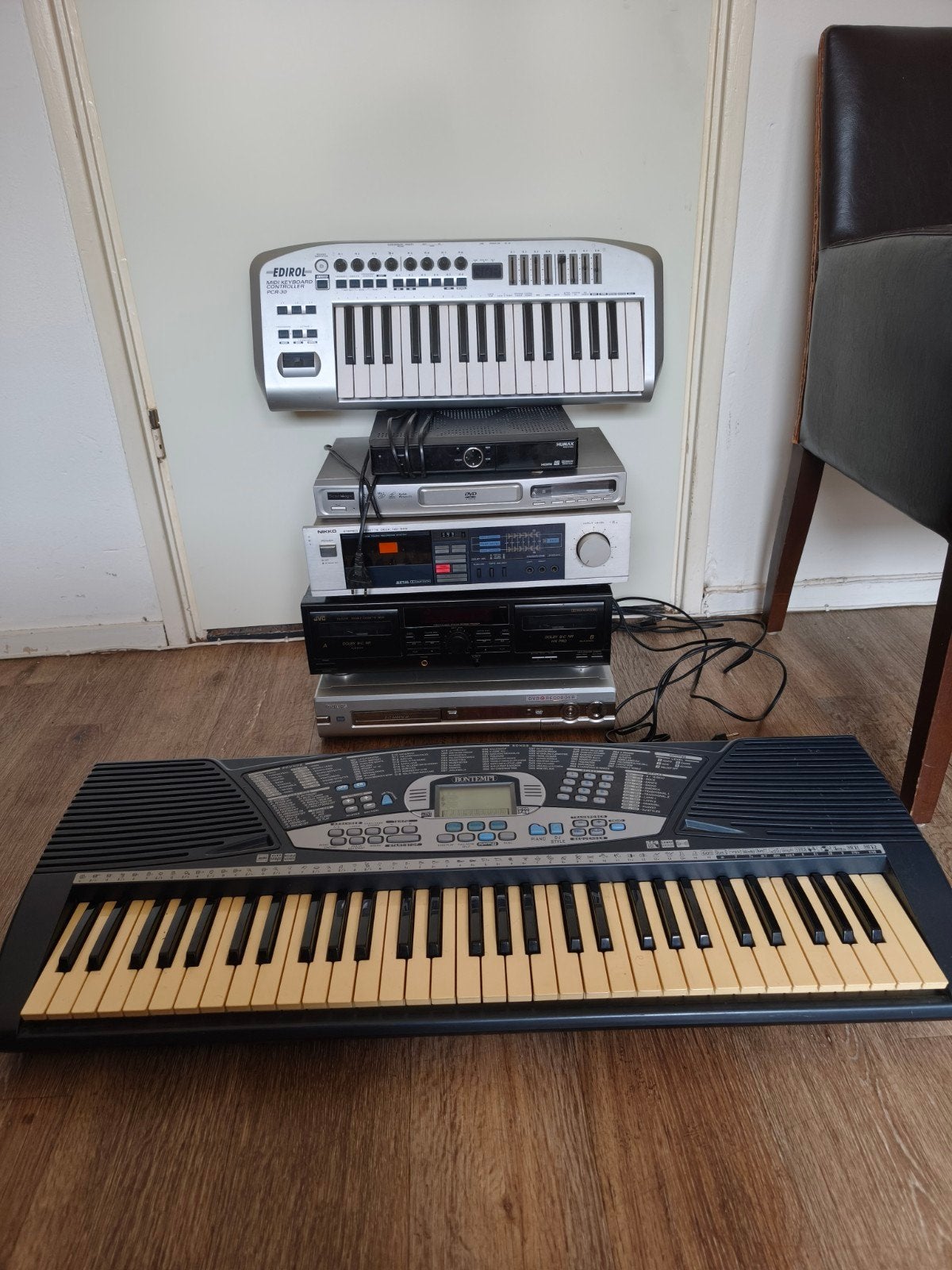 Partij audio/video apparatuur + 2 MIDI keyboards, Midi-aansluiting, Ophalen, Overige merken, 61 toetsen