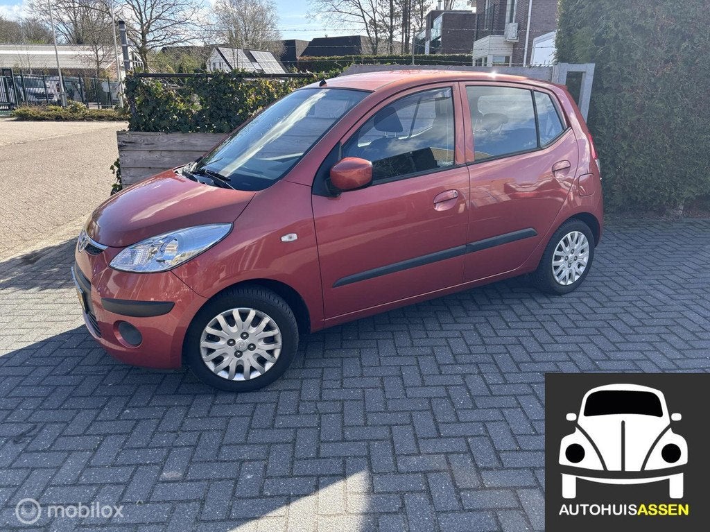 Hyundai i10 1.1 Dynamic Cool, Voorwielaandrijving, Gebruikt, 31 €/maand, 4 cilinders