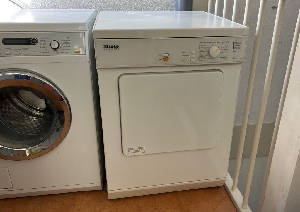 Miele gasdroger Novotronic T478G / wasdroger op gas, Ophalen, Gebruikt, Luchtafvoer, 4 tot 6 kg