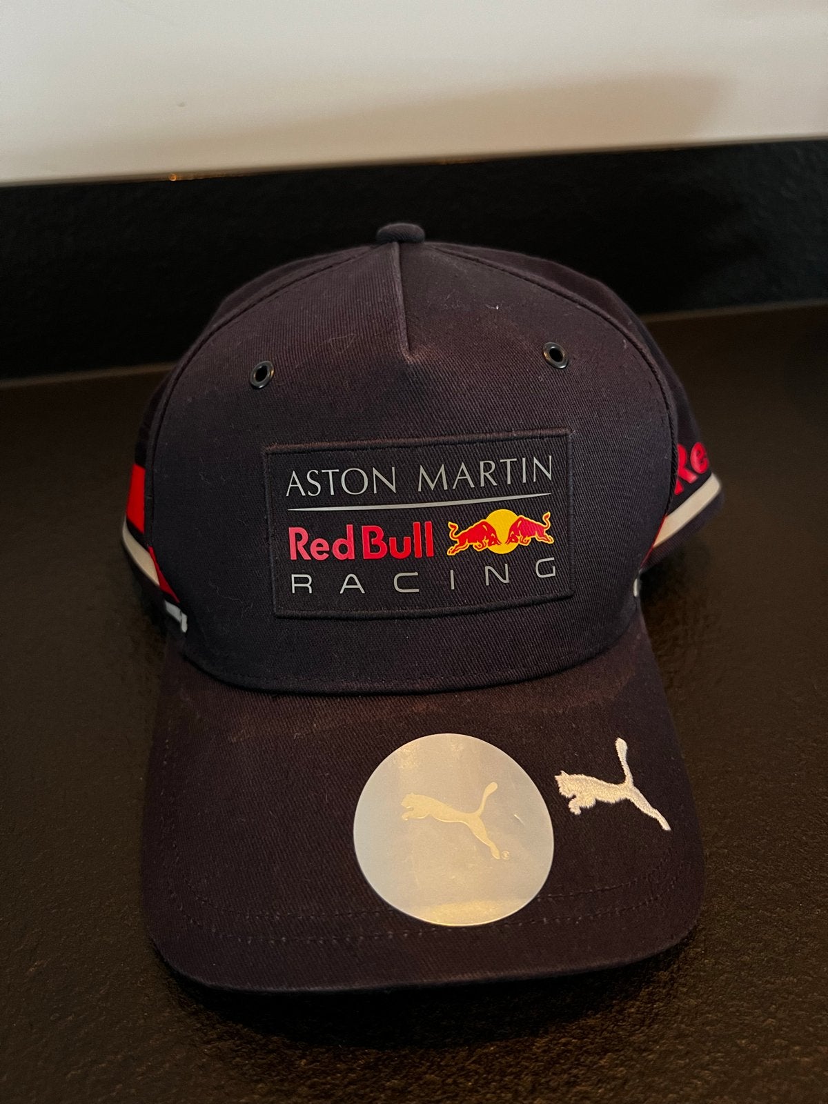 Red Bull Racing Pet - Aston Martin F1 Team, Ophalen of Verzenden, Zo goed als nieuw, One size fits all, Pet