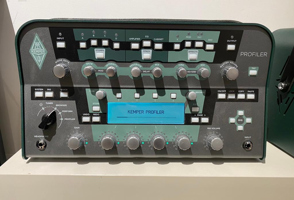 Kemper Power Head met tas, Muziek en Instrumenten, Versterkers | Bas en Gitaar, Ophalen, Zo goed als nieuw, 100 watt of meer