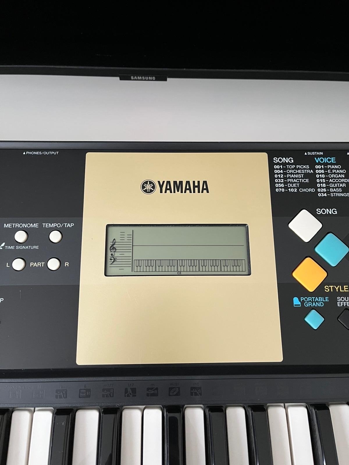 Yamaha YPT-220 Keyboard - Zo goed als nieuw, Muziek en Instrumenten, Info@togadget.nl, 61 toetsen, Togadget, Ophalen of Verzenden