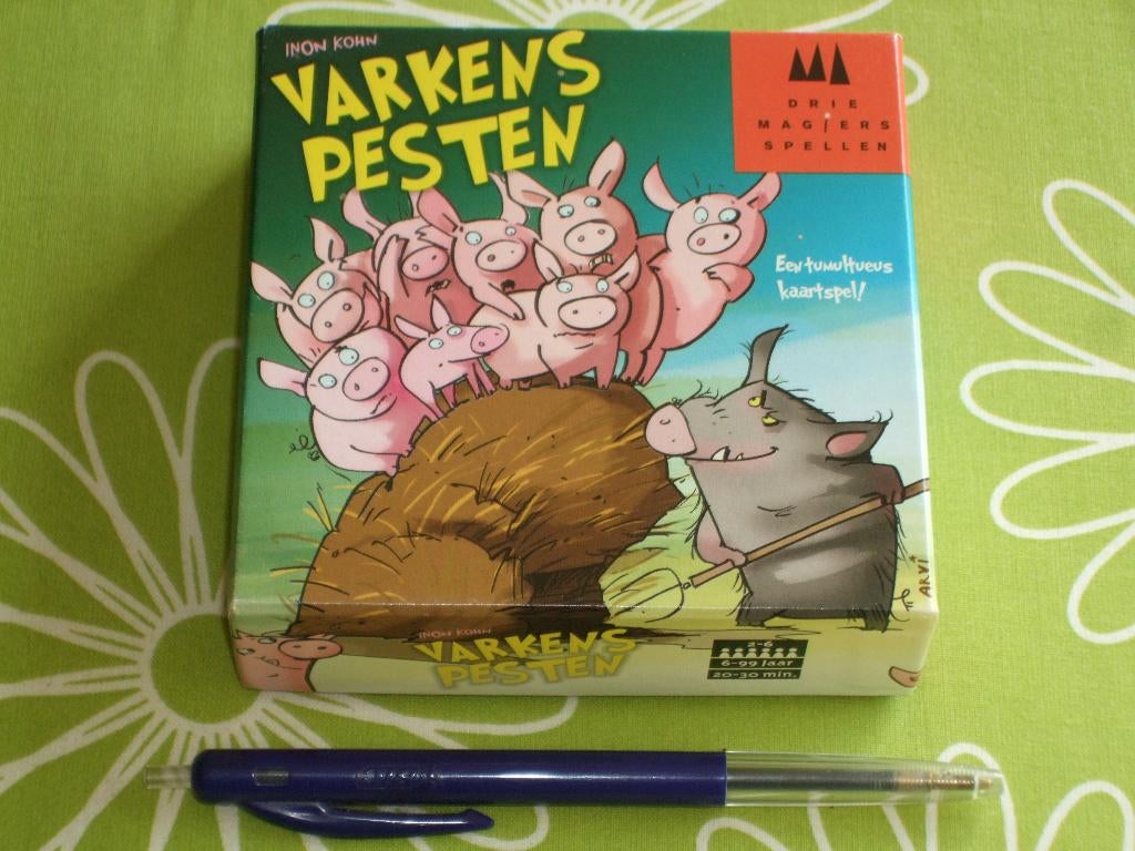 Varkens pesten - een tumultueus kaartspel!, Vijf spelers of meer, Ophalen of Verzenden, Zo goed als nieuw, Drie Magiers Spellen