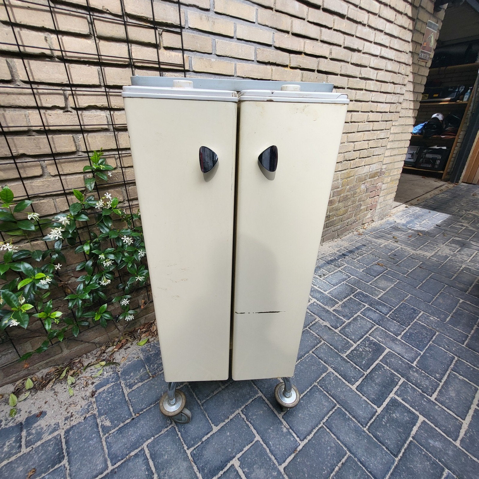 Vintage ADMI Medische Kast op Wielen - Ziekenhuiskast, Ophalen