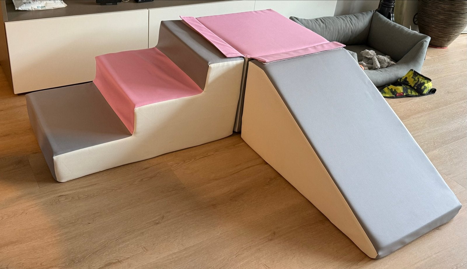 Grote foam speelset met trap en glijbaan - 125x125x40cm, Ophalen, Zo goed als nieuw, Jongen of Meisje