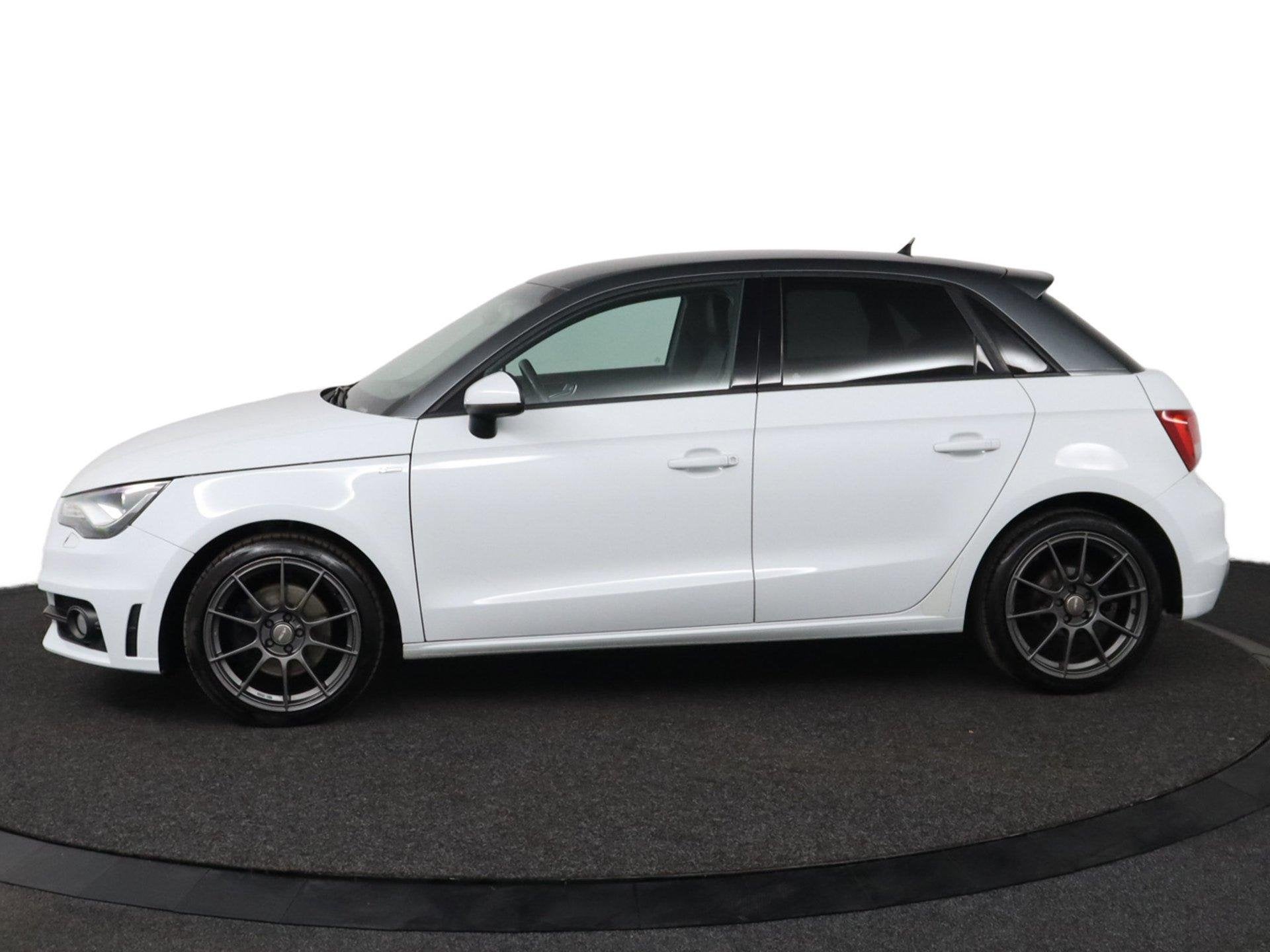 Audi A1 Sportback 1.4 TFSI Ambition Pro Line Business Leer|5, Auto's, Audi, Voorwielaandrijving, Euro 5, Zwart, 4 cilinders
