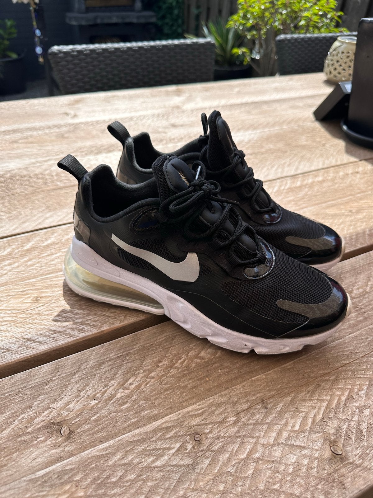 Nike Air Max 270 React Zwart - Maat 40, Ophalen, Zo goed als nieuw, Zwart, Sneakers of Gympen
