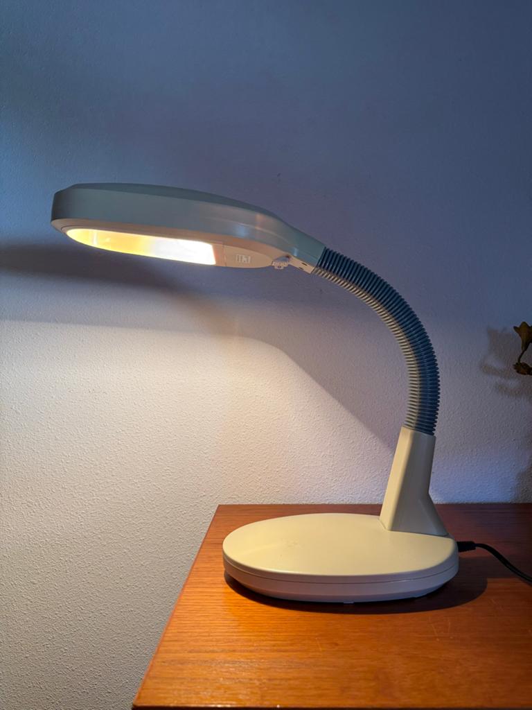 Vintage bureaulamp met flexibele arm, Ophalen of Verzenden, Gebruikt, Kunststof, 50 tot 75 cm