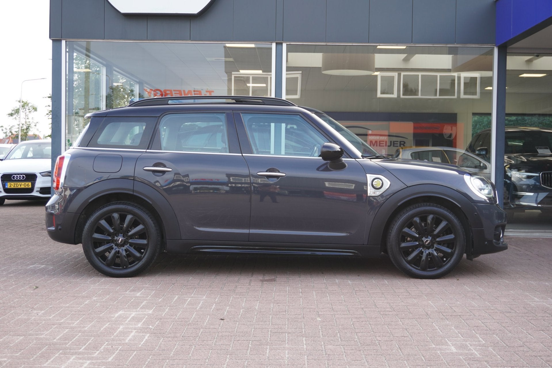 Mini Countryman 1.5 Cooper S E ALL4 Chili Automaat | Navigat, Dealer onderhouden, 136 pk, Gebruikt, Euro 6