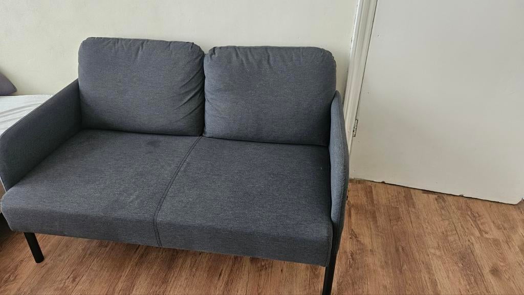 Compacte tweezitsbank - Donkergrijs, Modern, Compact, Gebruikt, 150 tot 200 cm, Tweepersoons
