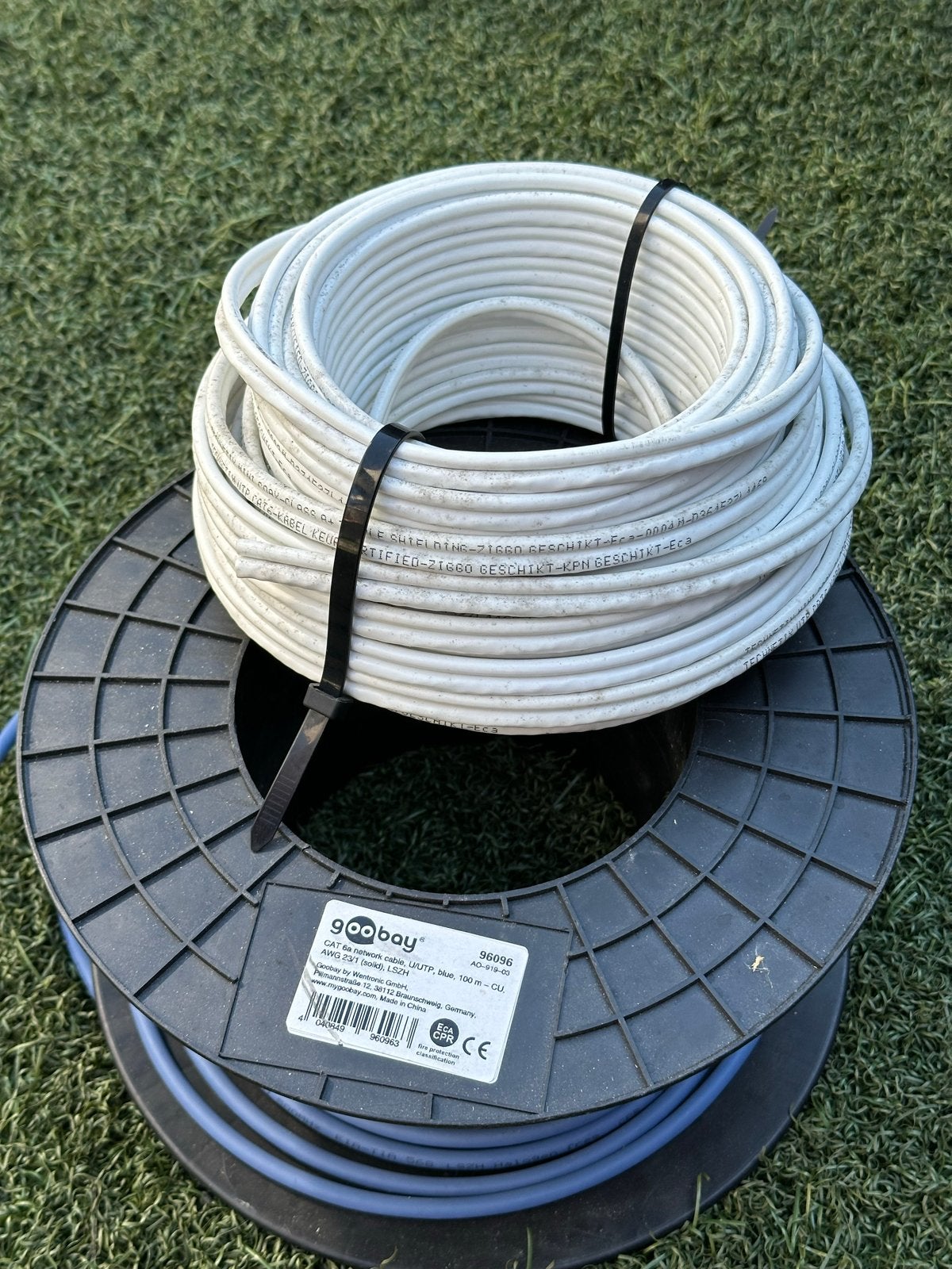 Diverse kabels: Coax, Netwerk (CAT6a), Ophalen of Verzenden, Nieuw, 10 meter of meer, Overige kabels