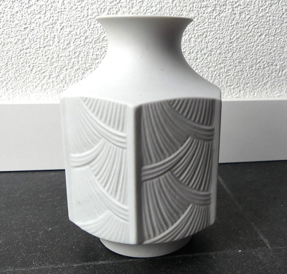Jaeger & Co Bavaria vintage vaas wit biscuit porselein deco, Gebruikt, Met patroon/structuur, Wit, Ophalen of Verzenden