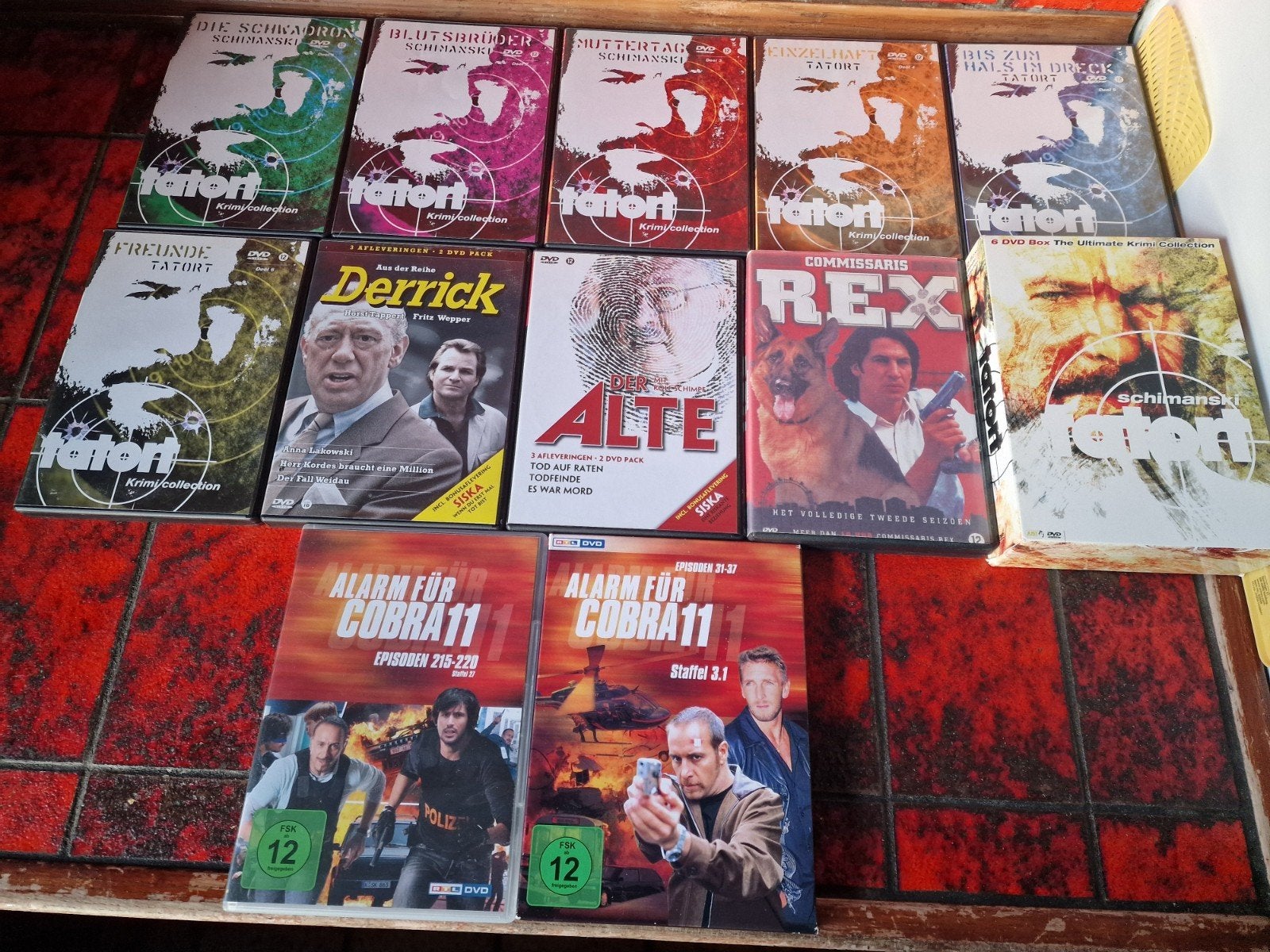 Duitse Krimibox: Tatort, Derrick, Commissaris  Rex, Cobra 11, Gebruikt, Duits, Ophalen of Verzenden, Vanaf 12 jaar