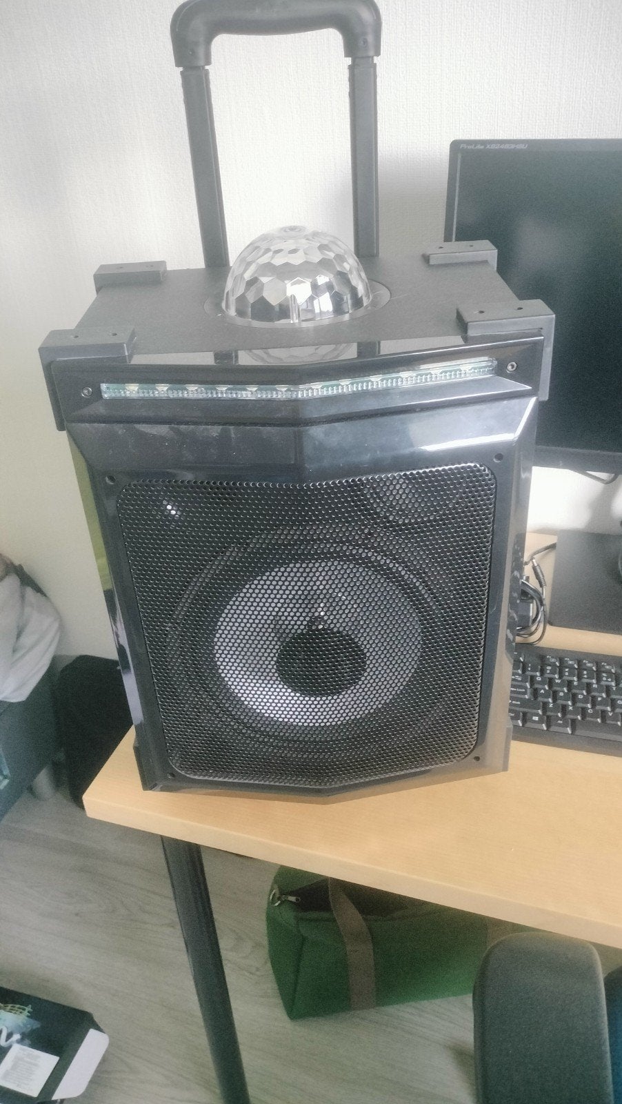 Noonday Discoball Home Party System met 2 Microfoons, Ophalen, Zo goed als nieuw, Zangmicrofoon, Draadloos
