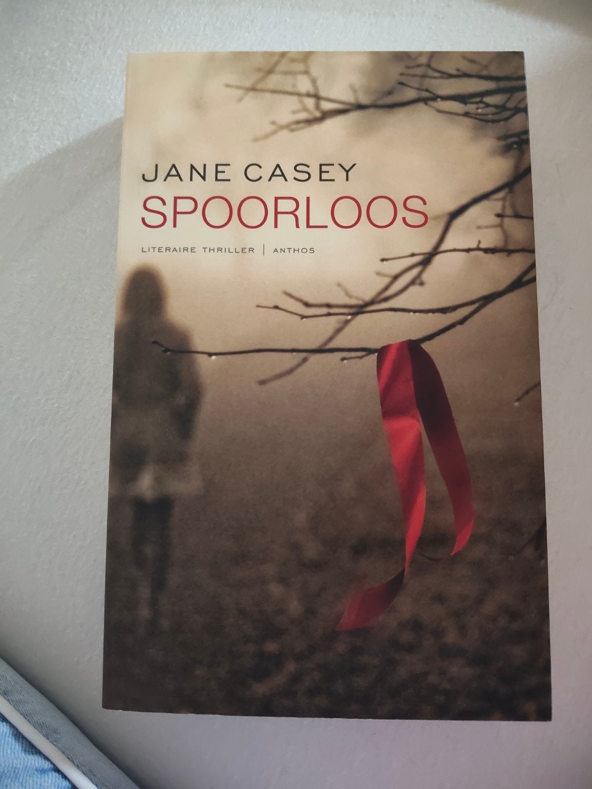 Jane Casey - Spoorloos, Ophalen of Verzenden, Zo goed als nieuw, Nederland, Jane Casey
