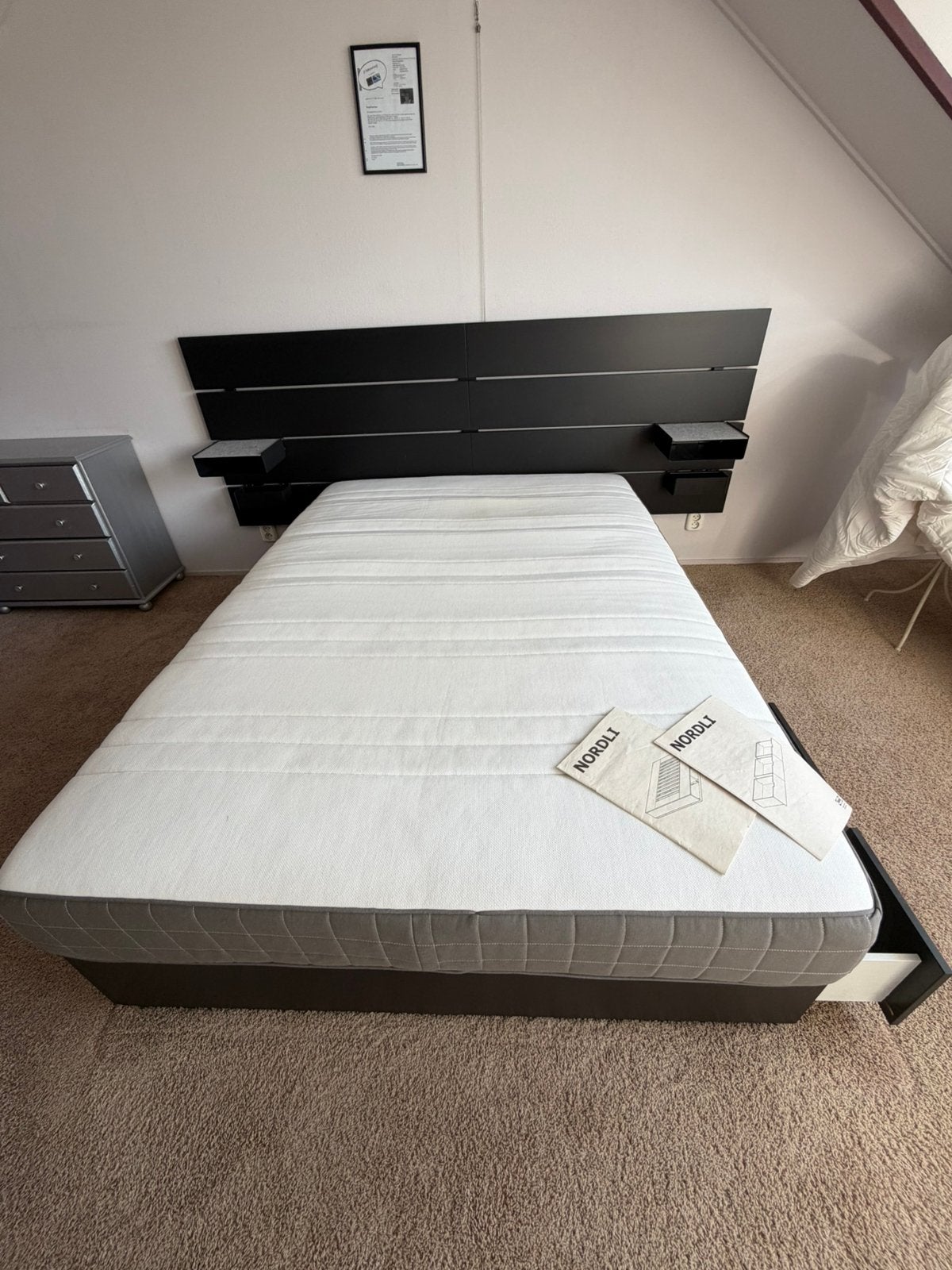 Ikea Nordli 140x200 bed met achterwand, Ophalen, Gebruikt, Zwart, Tweepersoons
