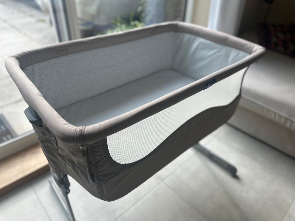 Wieg Chicco Next2me co-sleeper, Kinderen en Baby's, Babywiegjes en Ledikanten, Ophalen, Zo goed als nieuw, Wieg