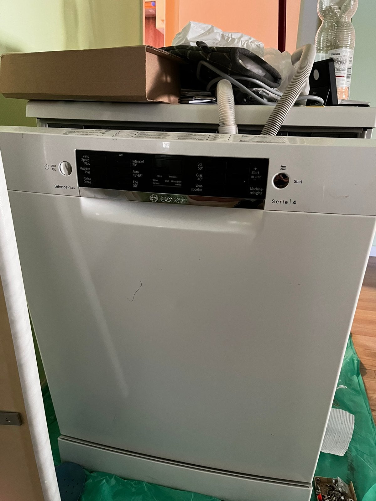 Vrijstaande Bosch Serie 4 vaatwasser, Witgoed en Apparatuur, Vaatwasmachines, Ophalen, Zo goed als nieuw, Minder dan 85 cm