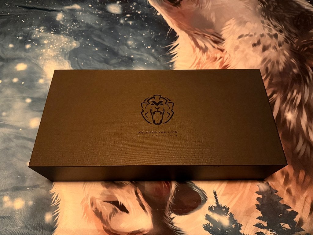 Max Verstappen Unleash The Lion Jos The Boss box (compleet), Ophalen of Verzenden, Nieuw, Formule 1