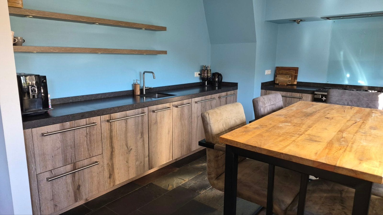 luxe keuken stenenblad miele -apparatuur, falcon fornuis, Ophalen, Graniet of Steen