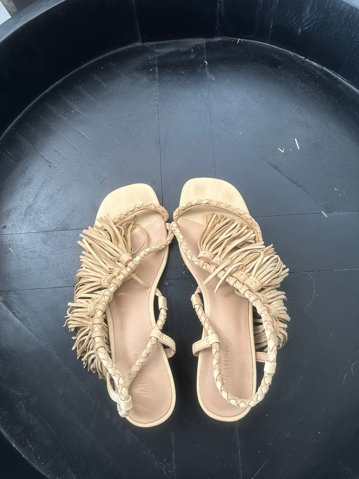 H & M muiltjes met franjes, Ophalen of Verzenden, Nieuw, Zwart, Sandalen of Muiltjes