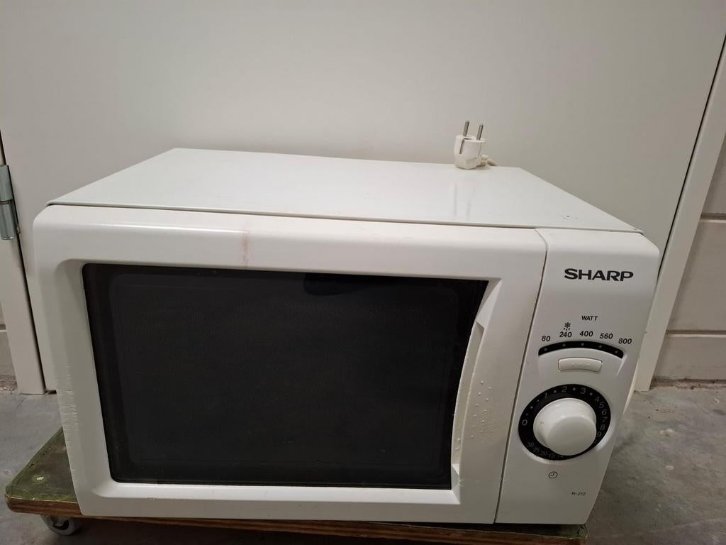 SHARP magnetron  - Perfecte staat!, Ophalen, Draaiplateau, Vrijstaand, Magnetron