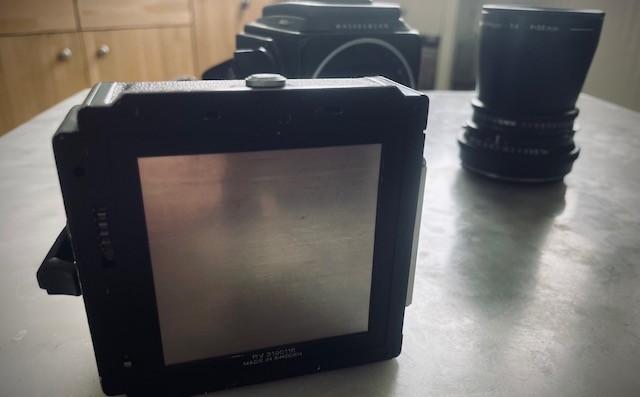 Hasselblad 503CX met magazijn en 50mm objectief Zeiss, Ophalen of Verzenden, Zo goed als nieuw, Spiegelreflex, Overige Merken