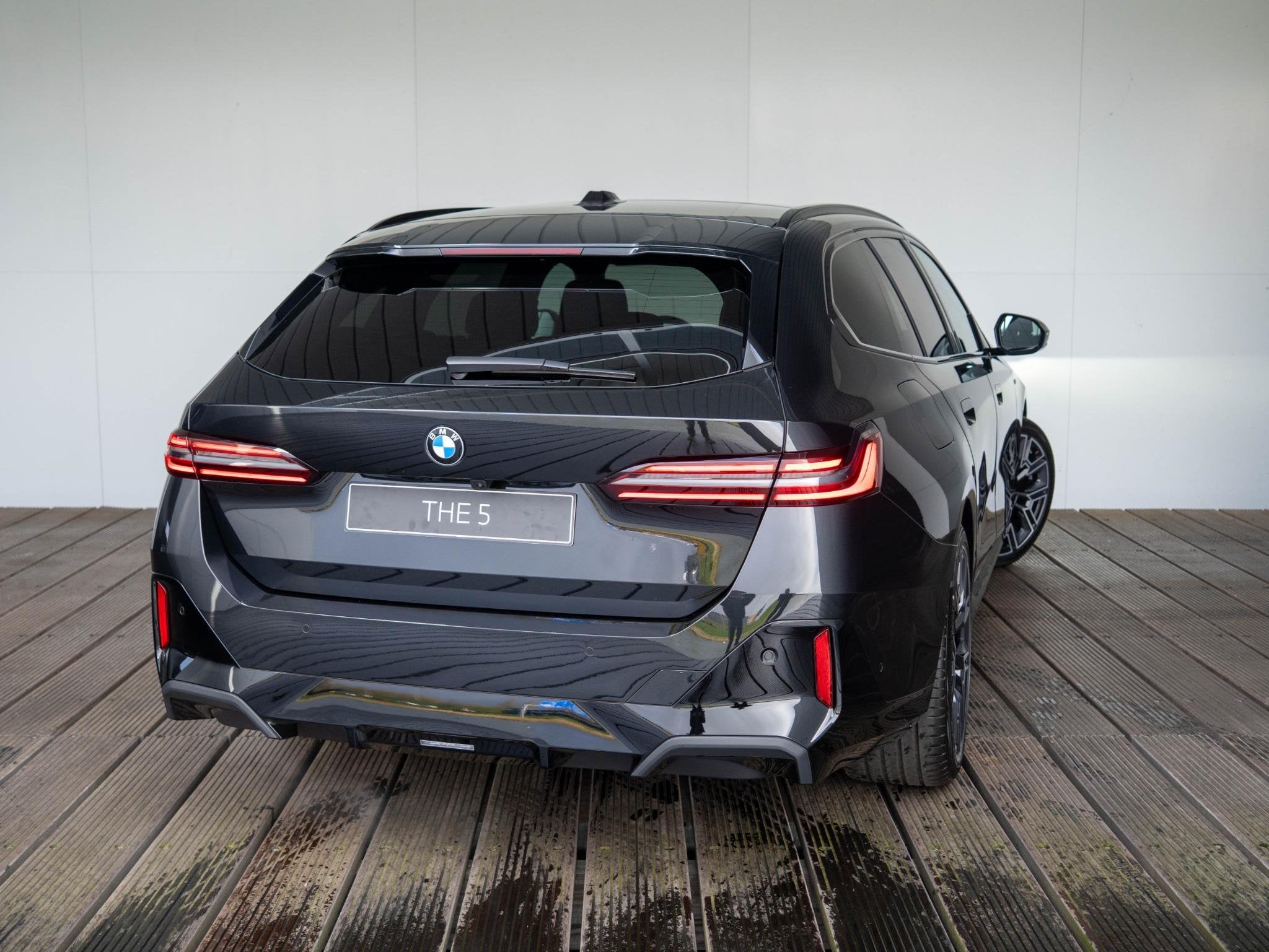 BMW 5 Serie Touring 520i | M Sportpakket Pro | Equipment Pac, Auto's, Automaat, 1998 cc, 4 cilinders, Zwart