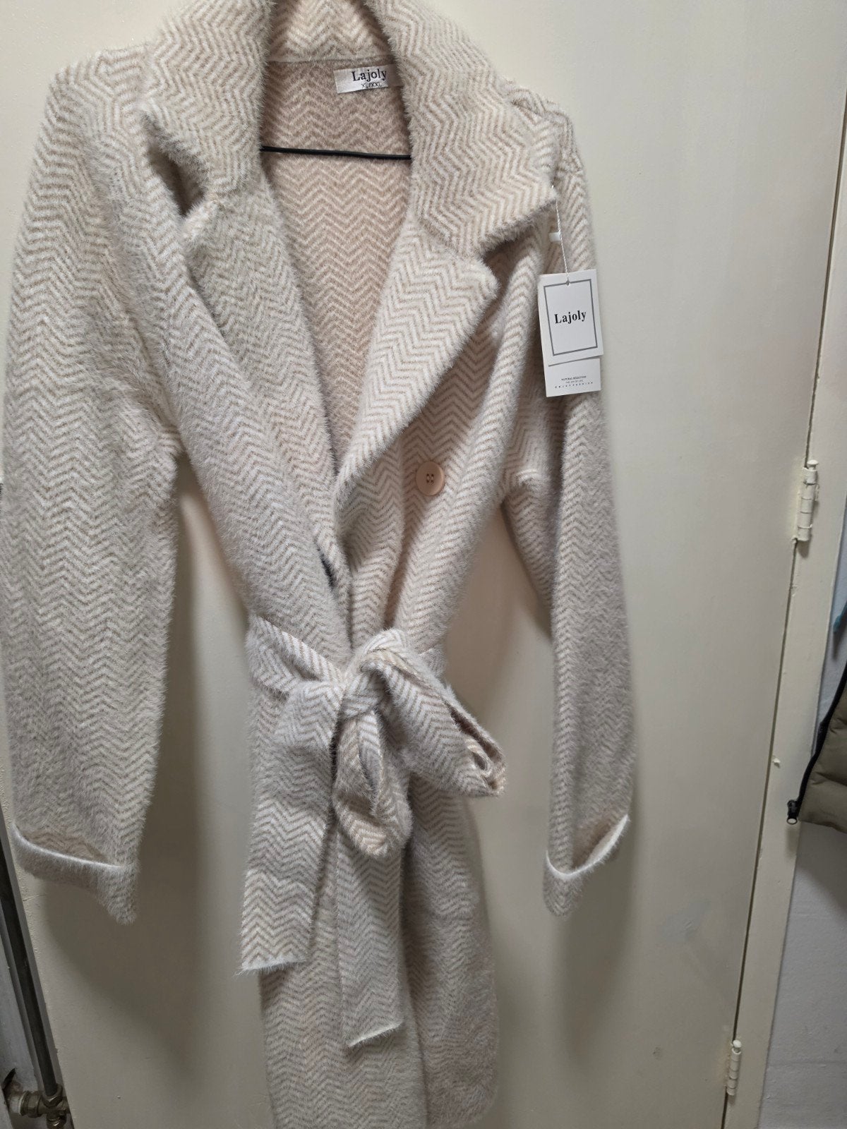 Lajoly Fluffy Manteljas Beige/Crème Visgraatmotief Nieuw, Beige, Nieuw, Ophalen of Verzenden, Maat 46/48 (XL) of groter