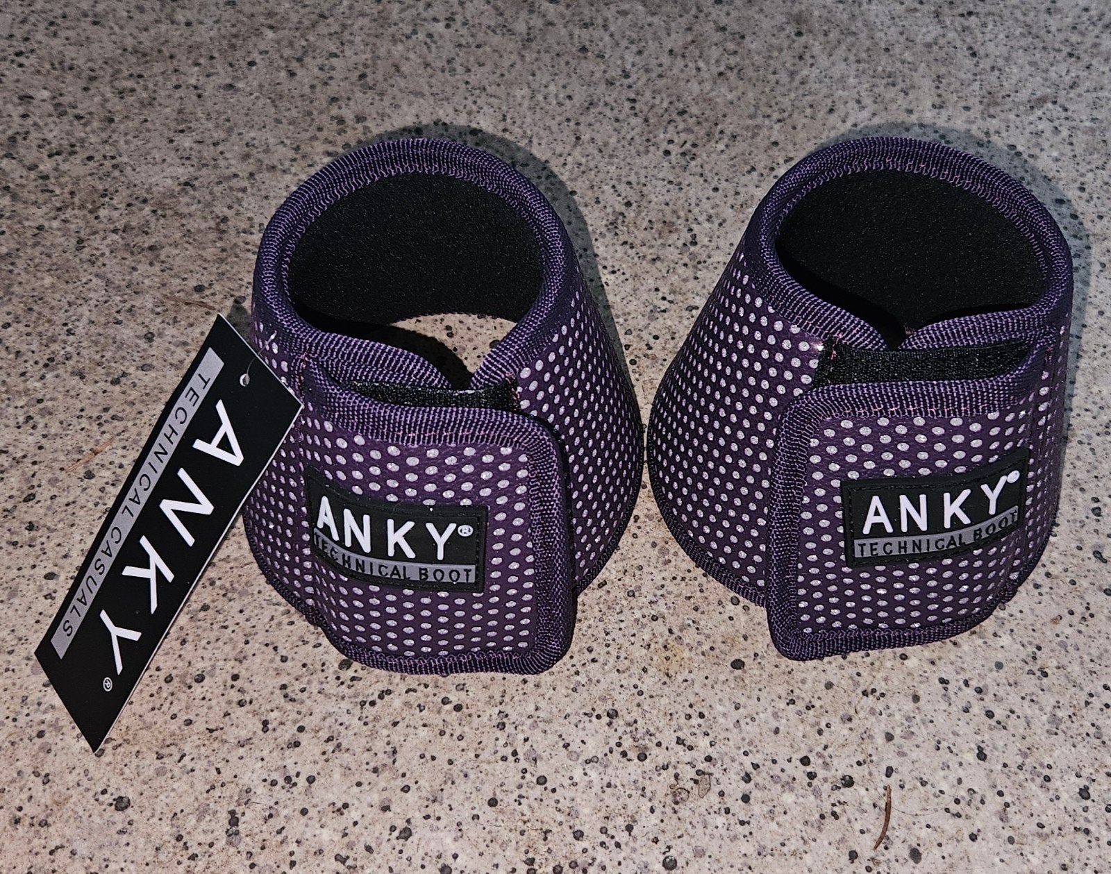 Anky springschoenen maten S & M nieuw, Dieren en Toebehoren, Paarden en Pony's | Beschermers, Springschoenen, Ophalen of Verzenden