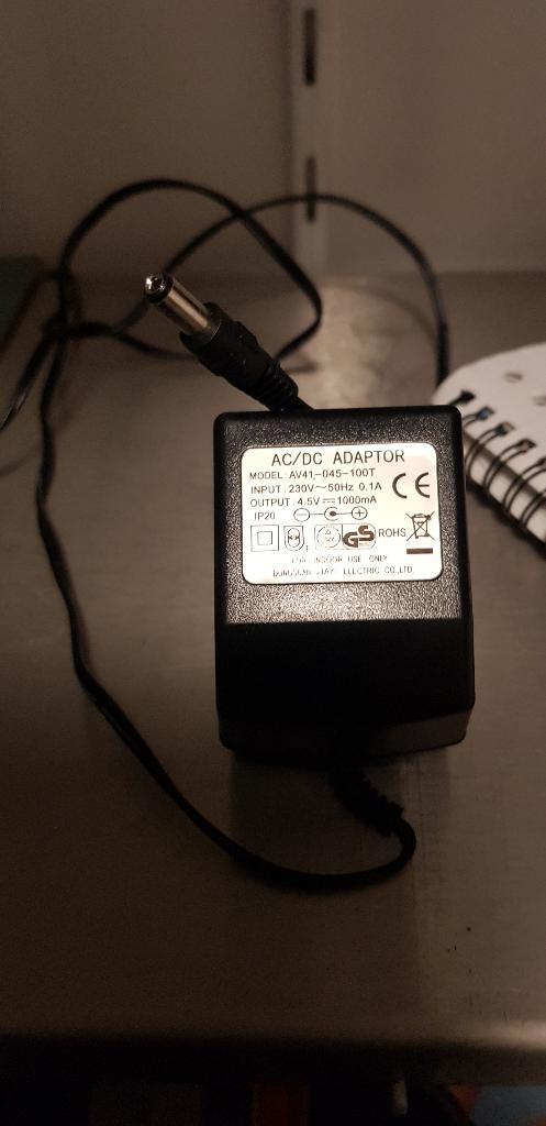 Adapter 4,5 V/1000mA (Z231-88), Ophalen of Verzenden, Zo goed als nieuw