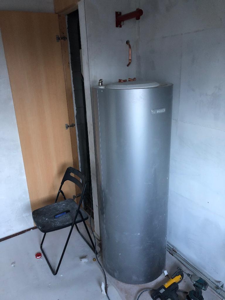 Zonneboiler  bosch 200 liter, Ophalen, Gebruikt, 100 liter of meer, Boiler