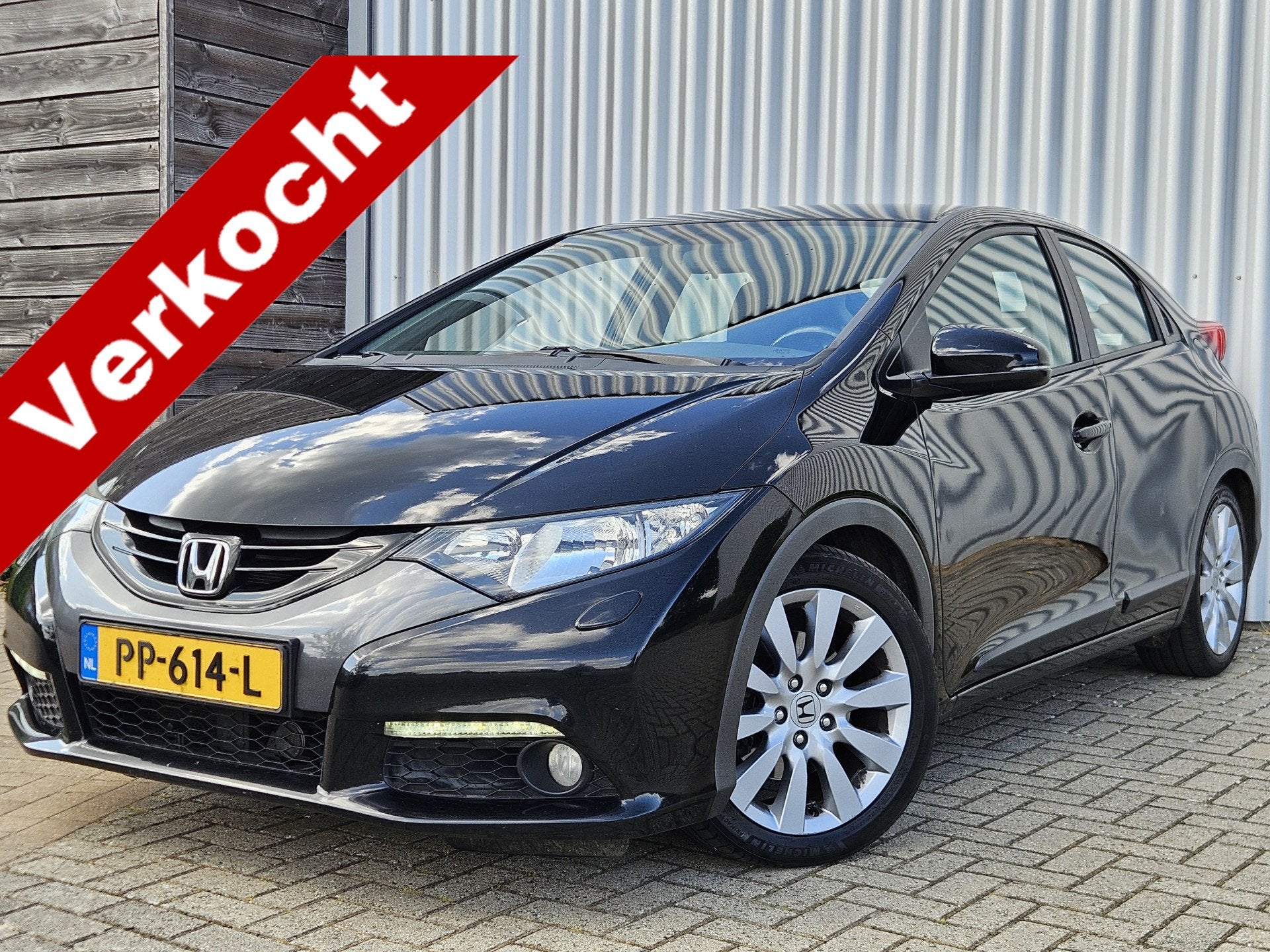 Honda Civic 1.6D Sport /Dealer Onderhouden/Stoelverwarming!, Auto's, Voorwielaandrijving, Euro 5, Stof, Automatische klimaatregeling