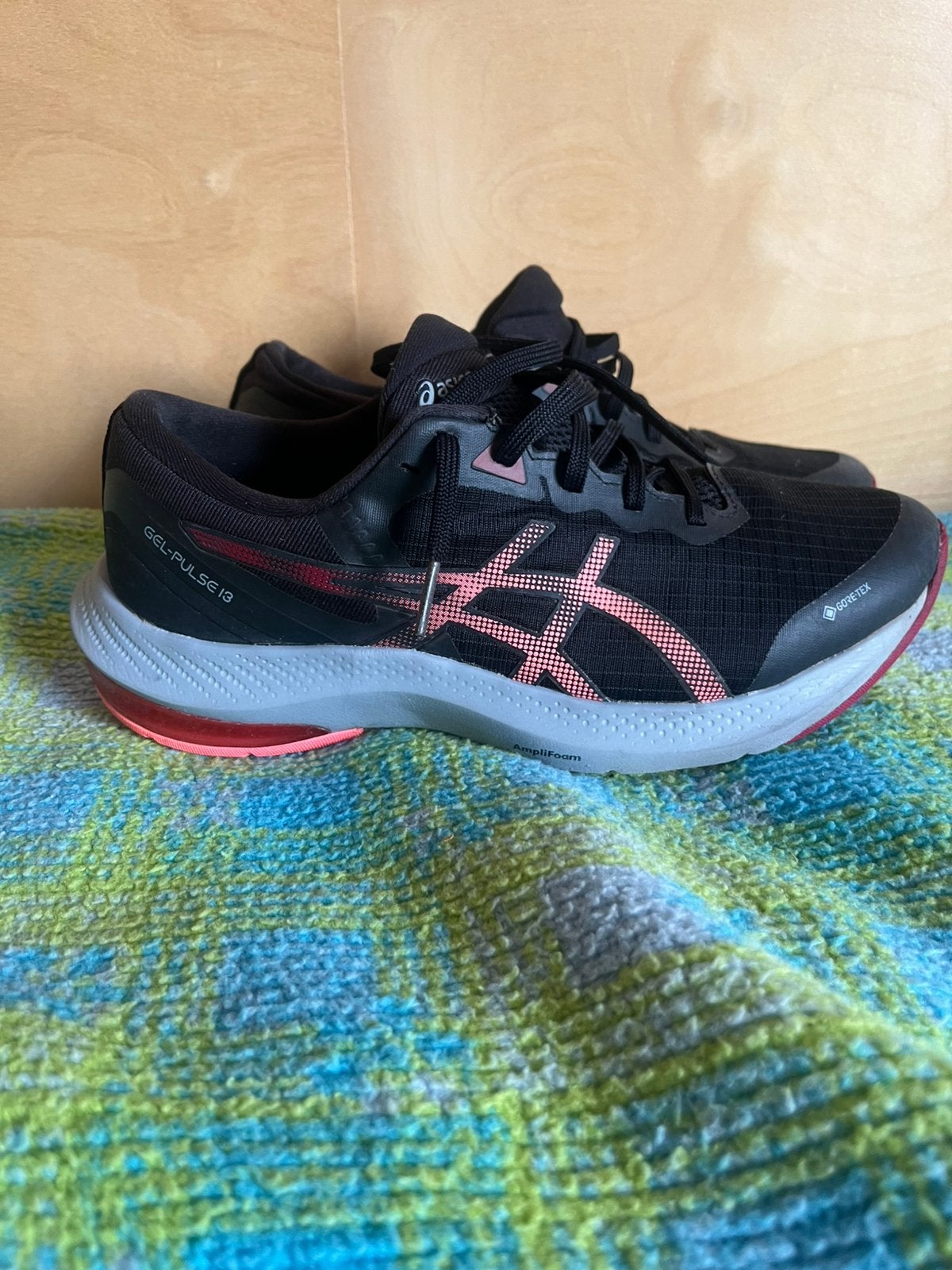 Asics goretex schoenen maat 39,5 zwart gel, Ophalen of Verzenden, Zo goed als nieuw, Hardloopschoenen, Asics