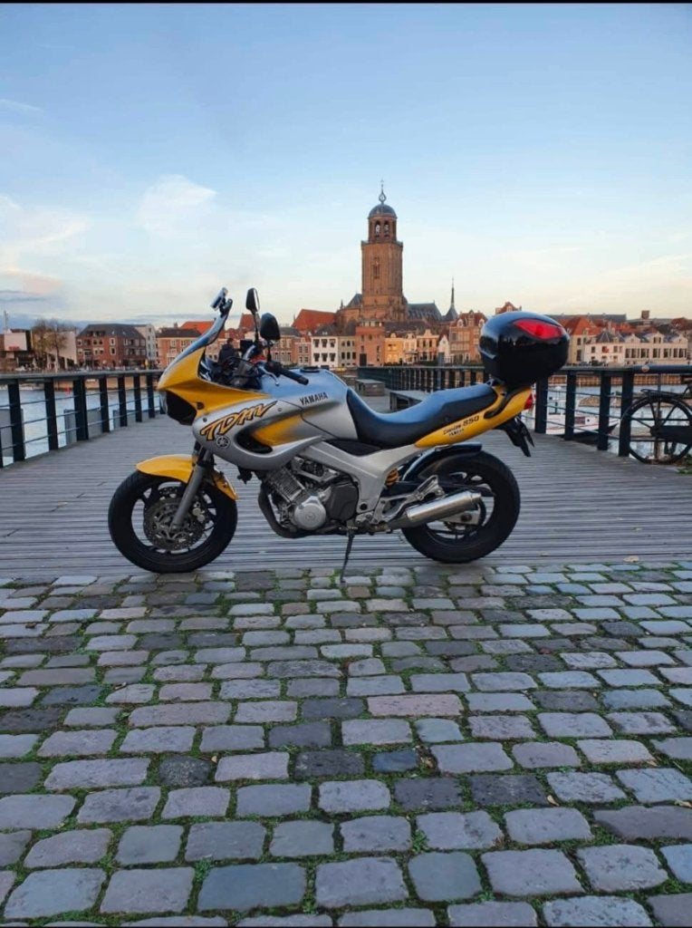 Nette, sportieve YAMAHA TDM 850 - grijs / geel, 2 cilinders, Sportuitlaat, Gebruikt, Particulier