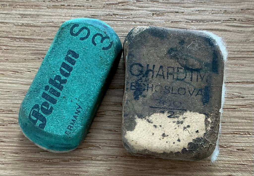 2 stuks oude gum, Diversen, Schrijfwaren, Ophalen of Verzenden, Gebruikt