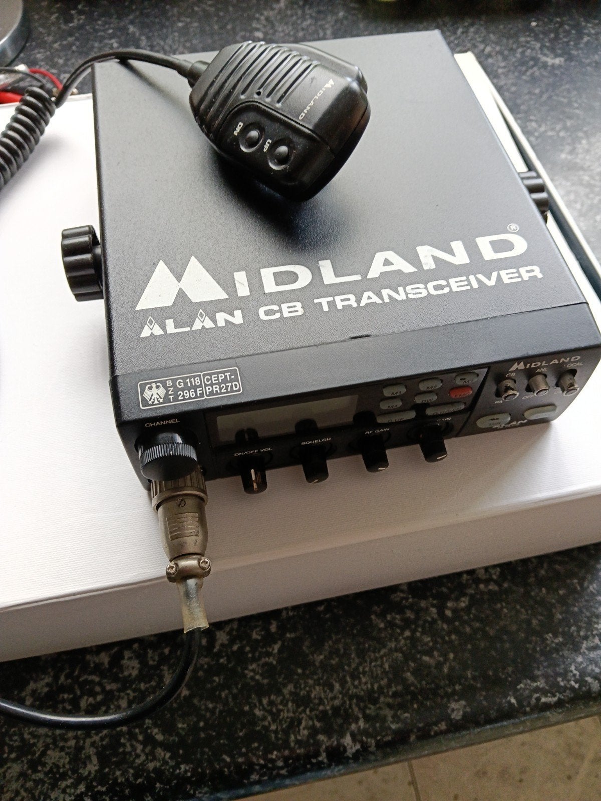 27 mc zender Midland, Ophalen of Verzenden