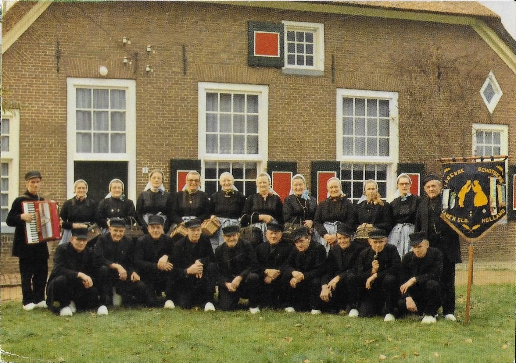 Laren Larense schotsers Ongelopen Ansichtkaart ( A640), Ophalen of Verzenden, 1980 tot heden, Gelopen, Noord-Holland