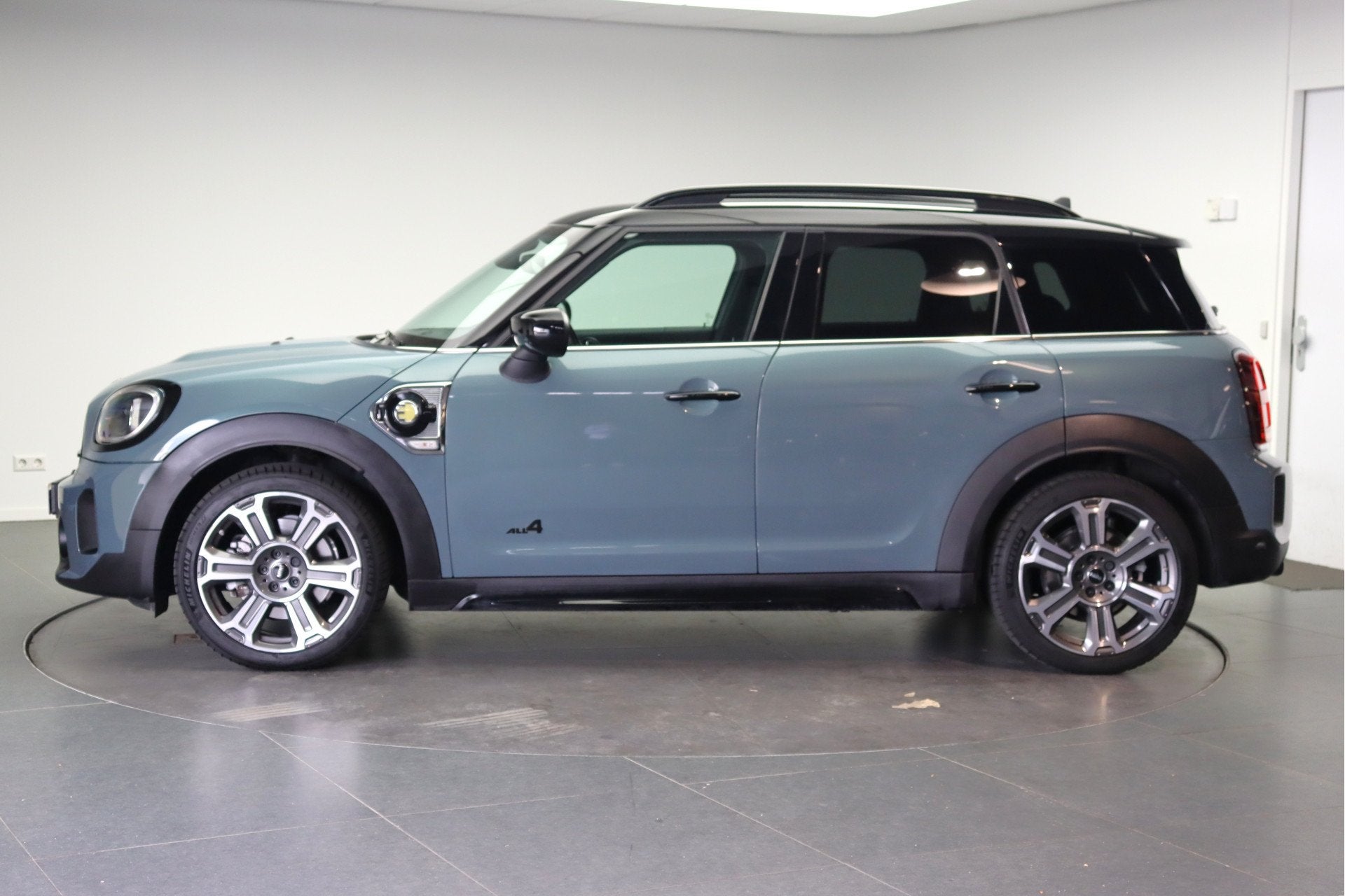 MINI Countryman Cooper S E ALL4 Classic Automaat / Comfortst, Auto's, Dealer onderhouden, Gebruikt, Countryman, Met garantie (alle)