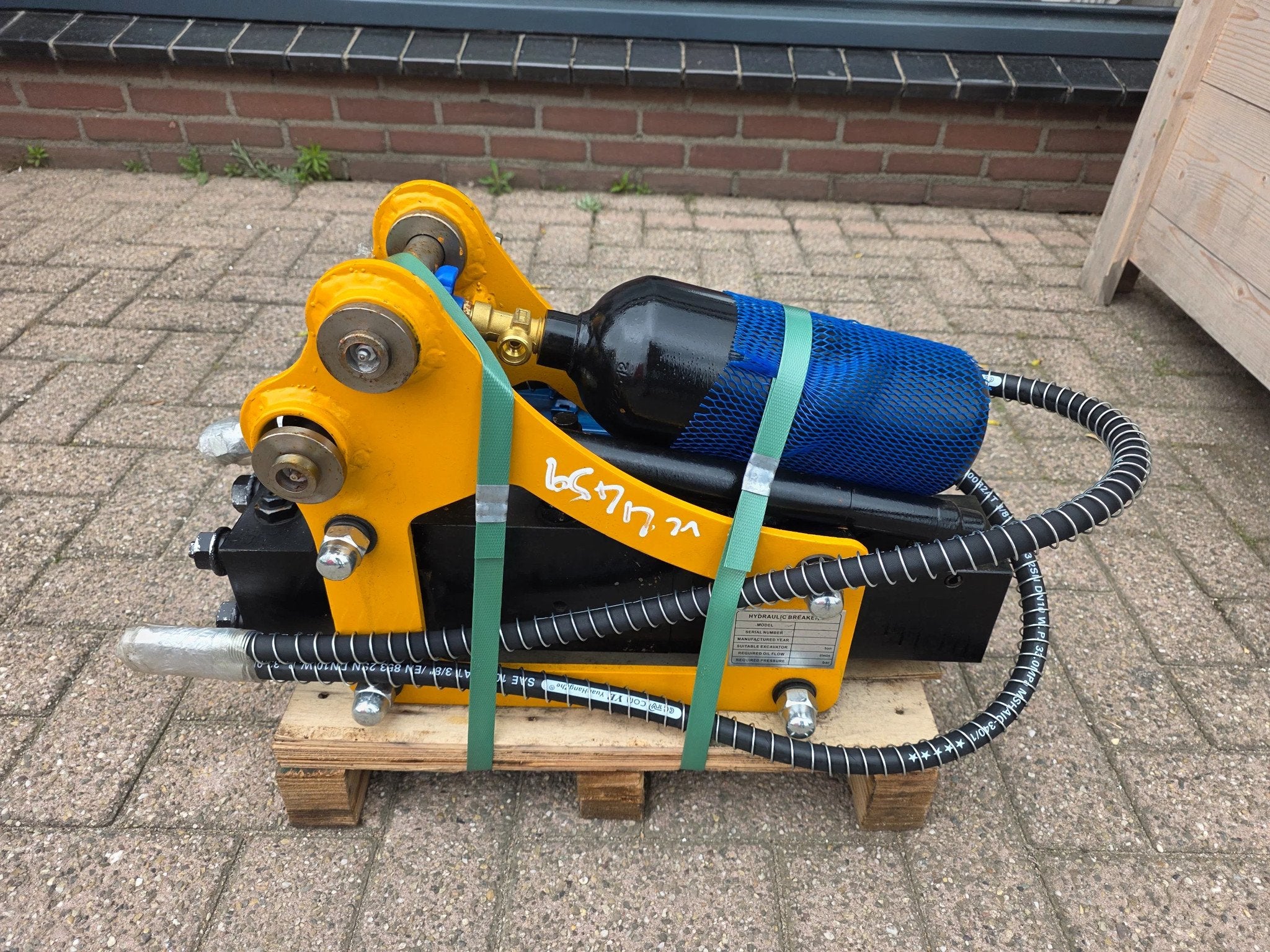 Eurocomach Hydrolische prikker hakhamer minigraver cw00 cw05, Zakelijke goederen, Graafmachine