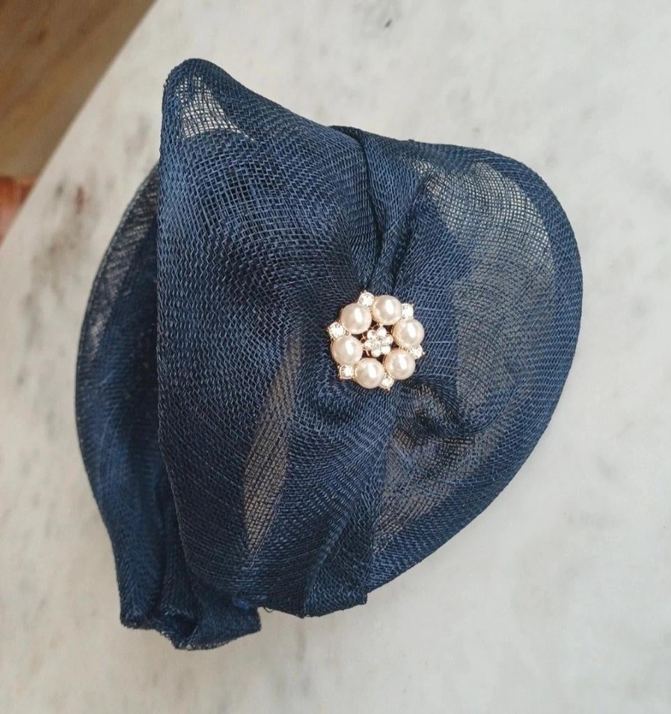 Fascinator donkerblauw. Nieuw, Kleding | Dames, Hoeden en Petten, Hoed, Nieuw, Fascinator, One size fits all