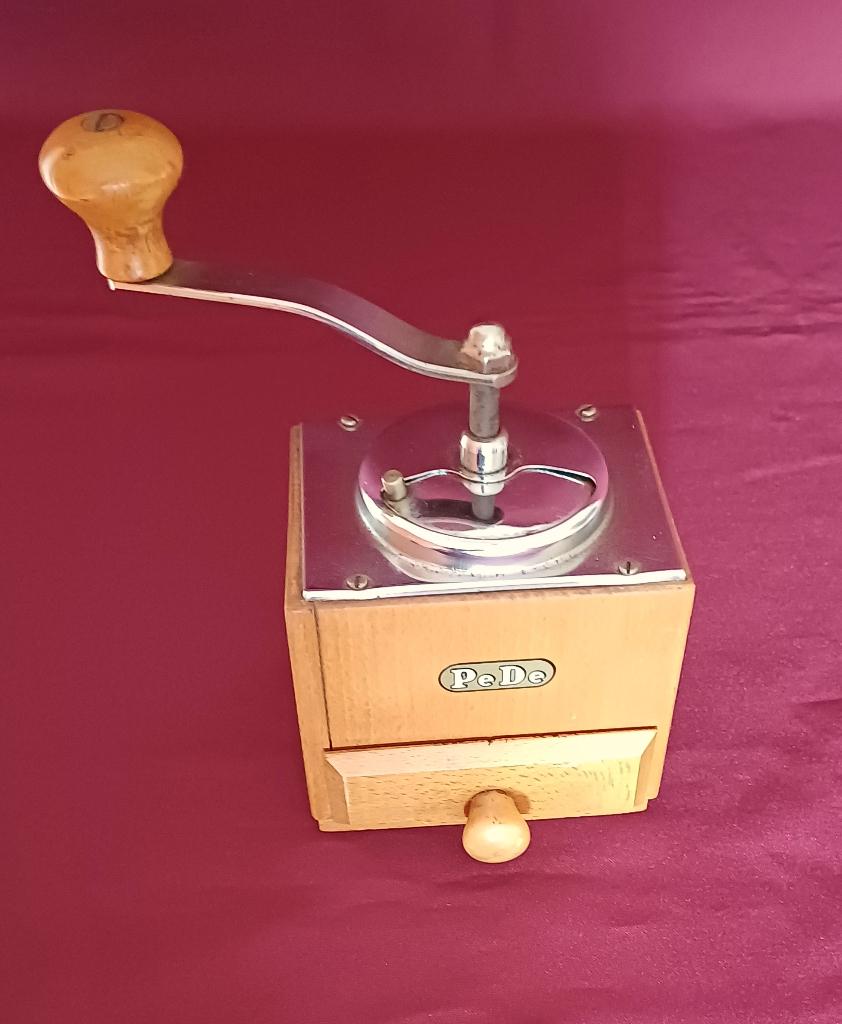 originele PEDE hand koffiemolen, Ophalen of Verzenden