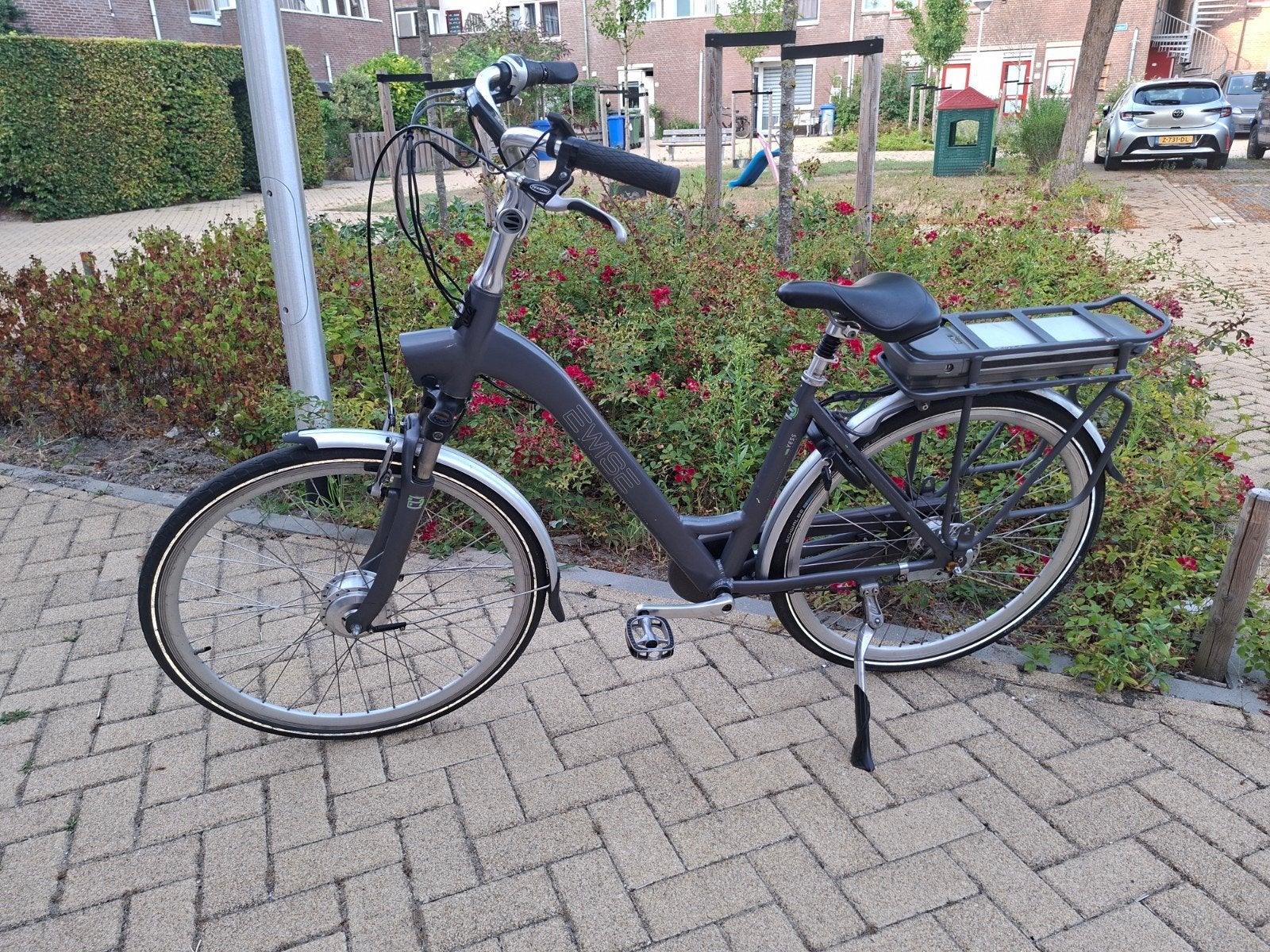 Zeer degelijke Ewise elektrische fiets maat 49 28", Fietsen en Brommers, Gebruikt, 47 tot 51 cm, 30 tot 50 km per accu, Ophalen