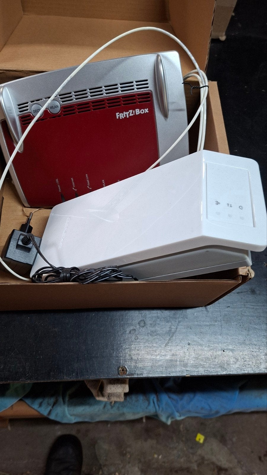 te koop fritz box met kastje glasvezel, Ophalen of Verzenden
