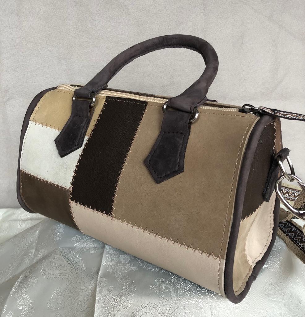 Leren dames handtas, crossbody model, Sieraden, Tassen en Uiterlijk, Tassen | Damestassen, Ophalen of Verzenden, Nieuw, Bruin
