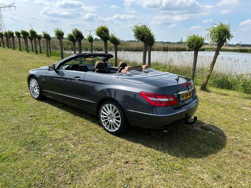 Mercedes-Benz E-Klasse 1.8 E200 CGI Cabriolet AUT 2011 Grijs, Euro 5, 4 cilinders, Cabriolet, 1796 cc