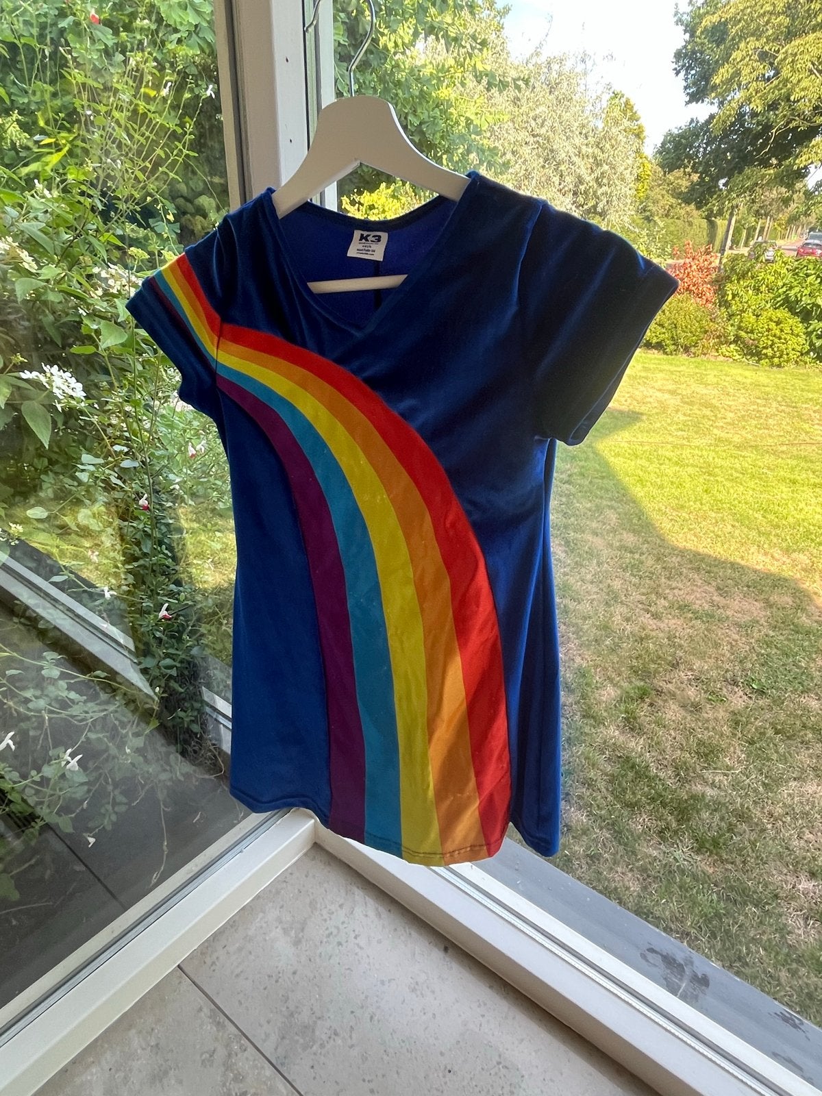 K3 regenboog jurk maat 134, Ophalen, Gebruikt, Meisje, Jurk of Rok