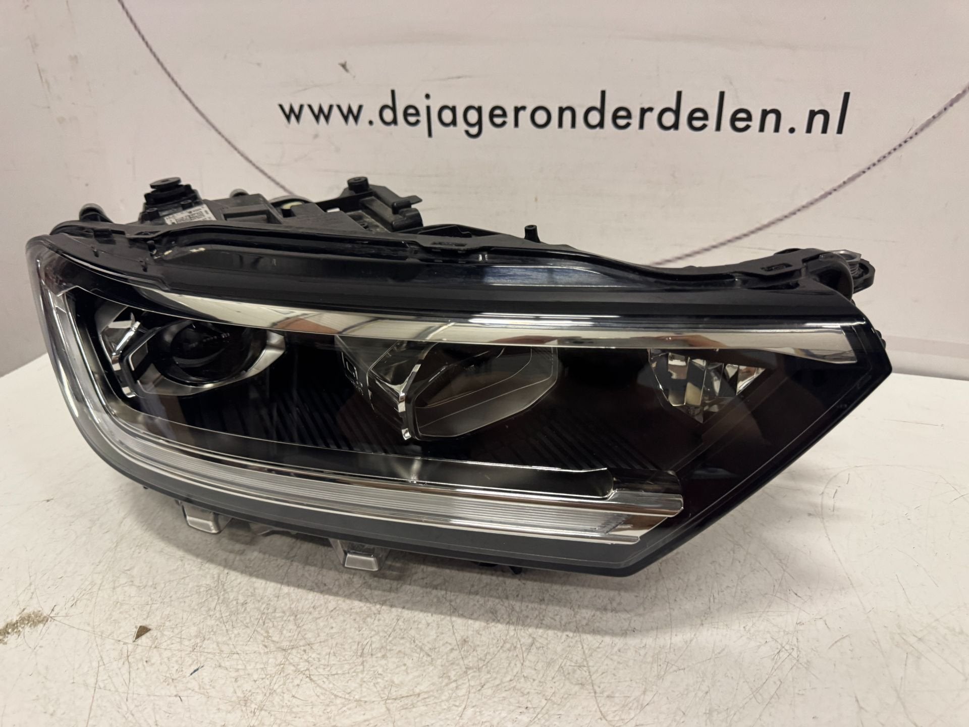 VW T ROC T-ROC FACELIFT VOL LED KOPLAMP RECHTS 2GA941036AT, Gebruikt, Volkswagen, Volkswagen AG, Berliner Ring 2
38440  Wolfsburg, DE