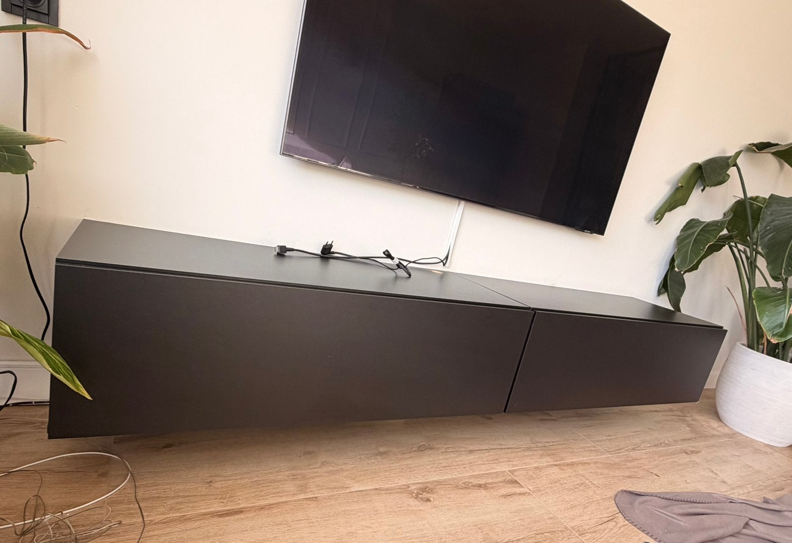 Tv meubel zwart + salon tafel, Ophalen, 150 tot 200 cm, Zo goed als nieuw, Minder dan 100 cm