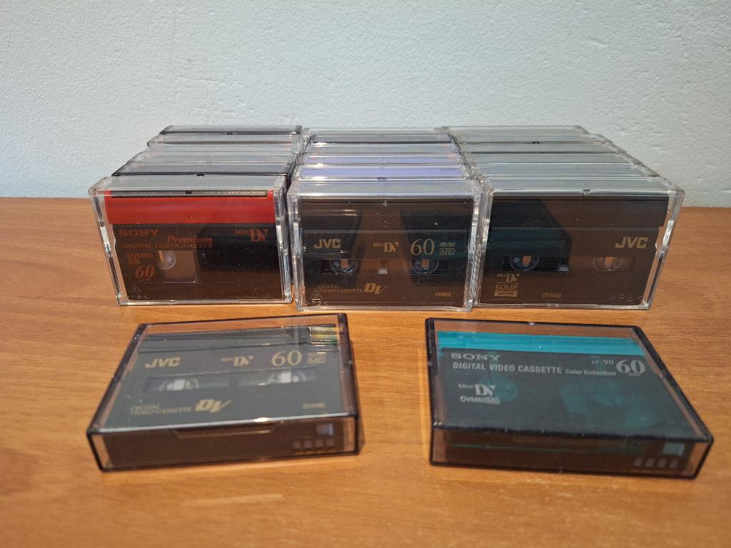 20 Mini DV Videobandjes - 60 Minuten, Overige merken, Mini dv, Gebruikt, 20x of meer